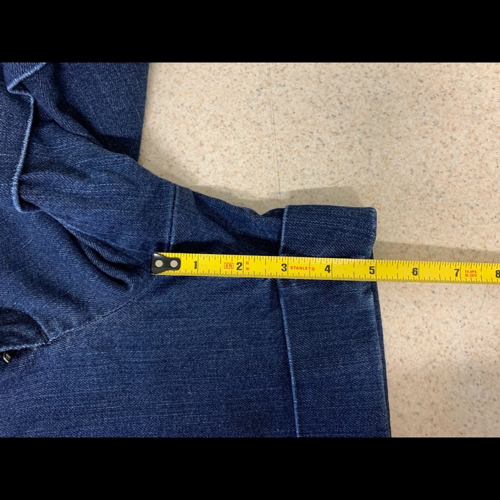 The Limited Denim Shorts - sz 2 - Picture 4 of 7